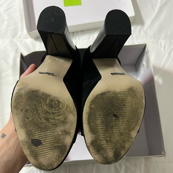 Lace Up Ankle Booties - Picture 3 of 5